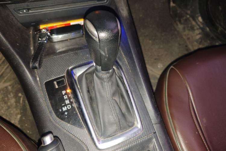 Used Mazda 3 Axela 2016 Sedan 1.5L Automatic Comfort Model Gear Lever