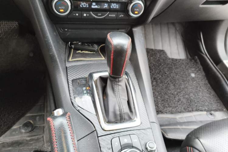 Used Mazda 3 Axela 2016 Sedan 1.5L Automatic Luxury Model Gear Lever