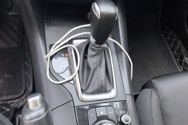 Used Mazda 3 Axela 2016 Sedan 1.5L Automatic Comfort Model Gear Lever