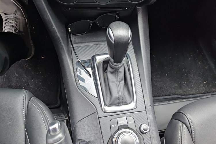 Used Mazda 3 Axela 2016 Sedan 1.5L Automatic Comfort Model Gear Lever