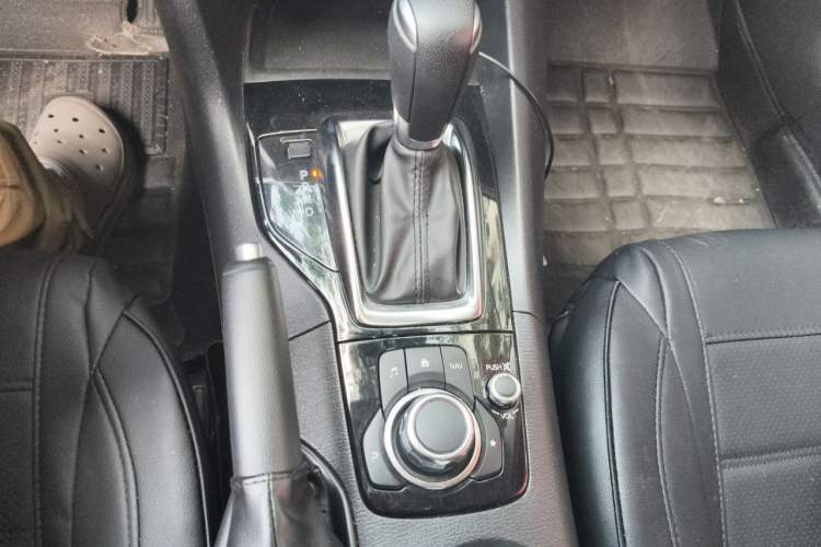 Used Mazda 3 Axela 2016 Sedan 1.5L Automatic Luxury Model Gear Lever