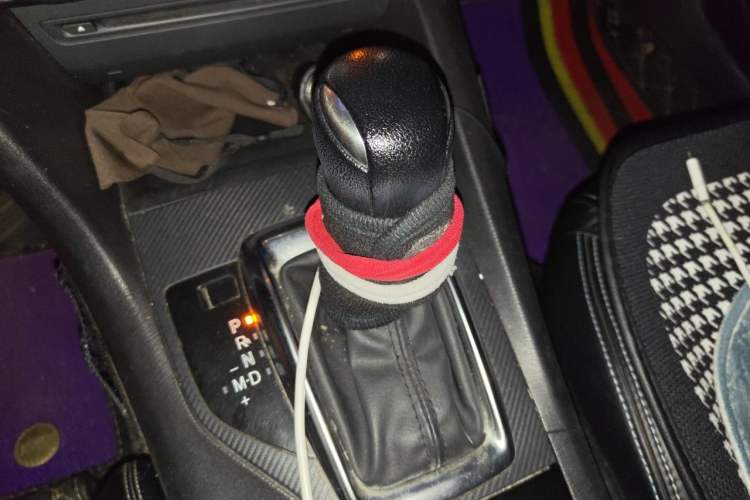 Used Mazda 3 Axela 2016 Sedan 1.5L Automatic Comfort Model Gear Lever