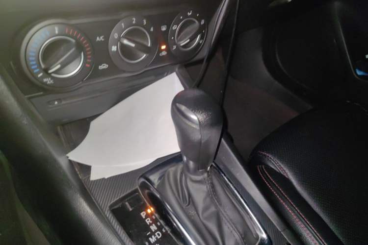 Used Mazda 3 Axela 2016 Sedan 1.5L Automatic Comfort Model Gear Lever