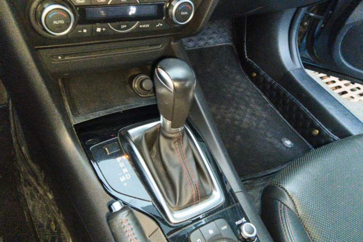Used Mazda 3 Axela 2016 Sedan 2.0L Automatic Sport Model Gear Lever