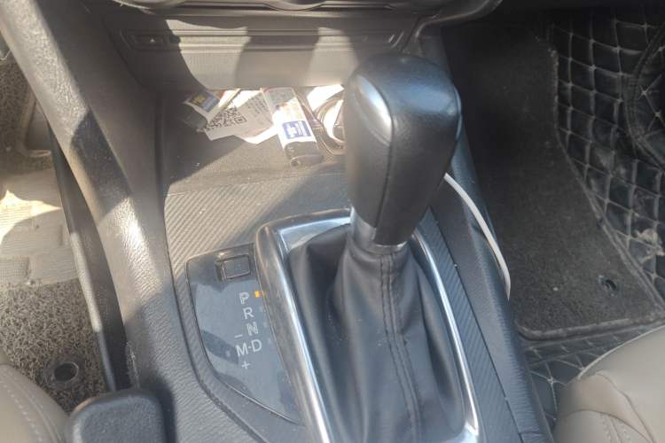 Used Mazda 3 Axela 2016 Sedan 1.5L Automatic Comfort Model Gear Lever