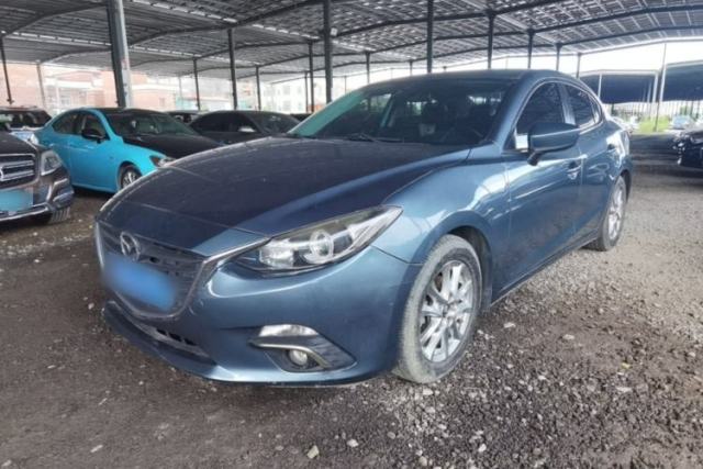 Used Mazda 3 Axela 2016 Sedan 1.5L Automatic Comfort Model