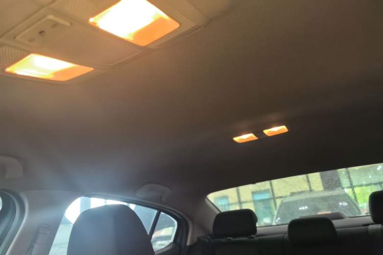 Used Mazda 3 Axela 2016 Sedan 1.5L Automatic Comfort Model Headliner