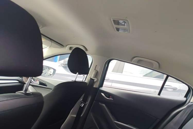Used Mazda 3 Axela 2016 Sedan 1.5L Automatic Comfort Model Headliner
