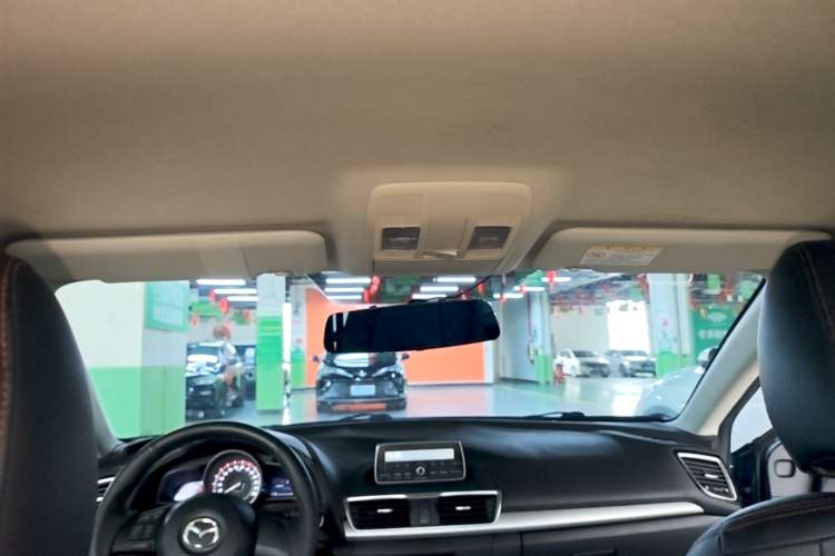 Used Mazda 3 Axela 2016 Sedan 1.5L Automatic Comfort Model Headliner