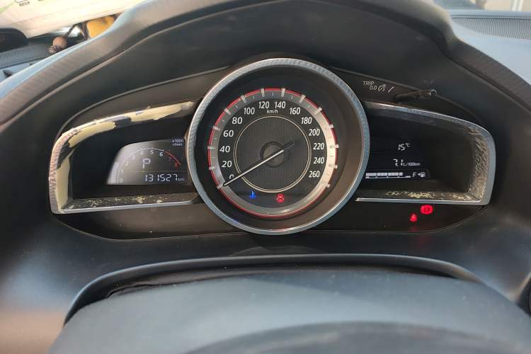 Used Mazda 3 Axela 2016 Hatchback 1.5L Automatic Comfort Model Instrument Cluster