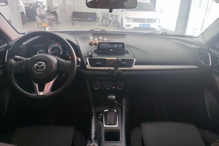Used Mazda 3 Axela 2016 Sedan 1.5L Automatic Comfort Model Interior 4