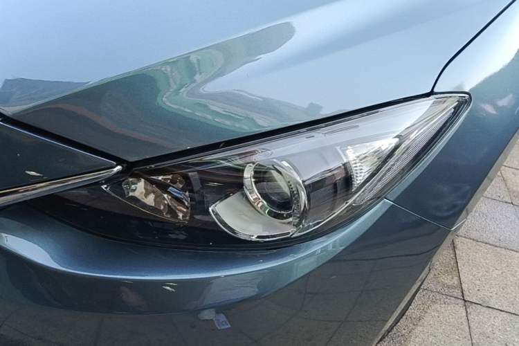 Used Mazda 3 Axela 2016 Sedan 1.5L Automatic Comfort Model Left Front Headlight