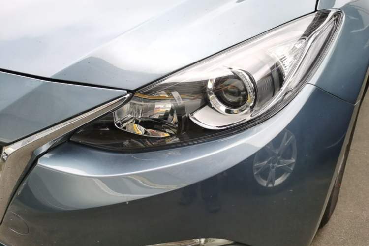 Used Mazda 3 Axela 2016 Sedan 1.5L Automatic Luxury Model Left Front Headlight