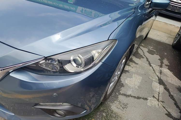 Used Mazda 3 Axela 2016 Sedan 1.5L Automatic Comfort Model Left Front Headlight