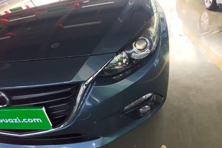 Used Mazda 3 Axela 2016 Sedan 1.5L Automatic Comfort Model Left Front Headlight
