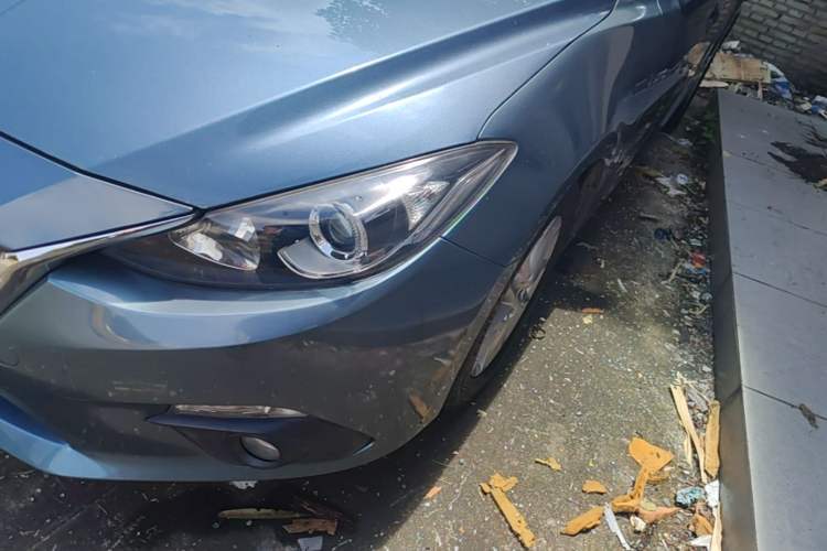 Used Mazda 3 Axela 2016 Sedan 1.5L Automatic Luxury Model Left Front Headlight