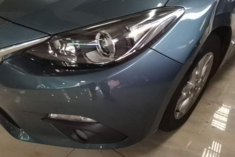Used Mazda 3 Axela 2016 Hatchback 1.5L Automatic Comfort Model Left Front Headlight