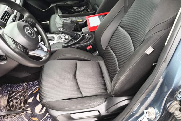 Used Mazda 3 Axela 2016 Sedan 1.5L Automatic Comfort Model Left Front Seat