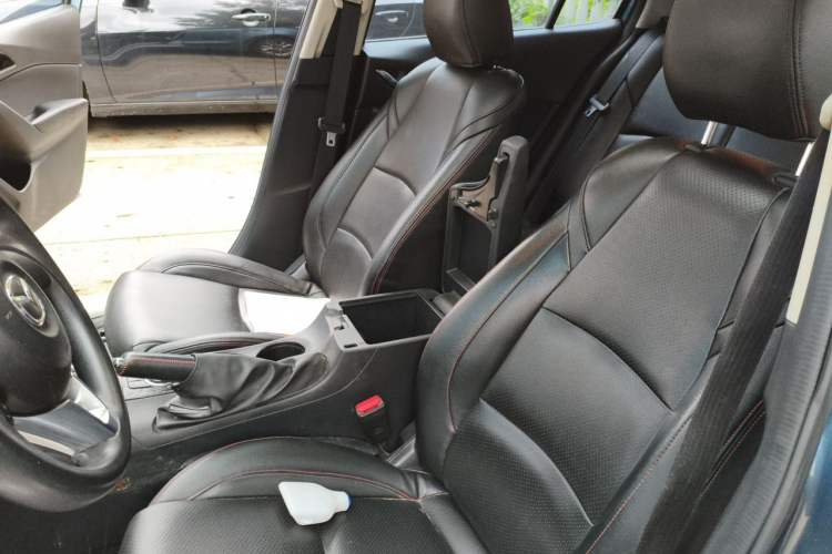 Used Mazda 3 Axela 2016 Sedan 1.5L Automatic Luxury Model Left Front Seat