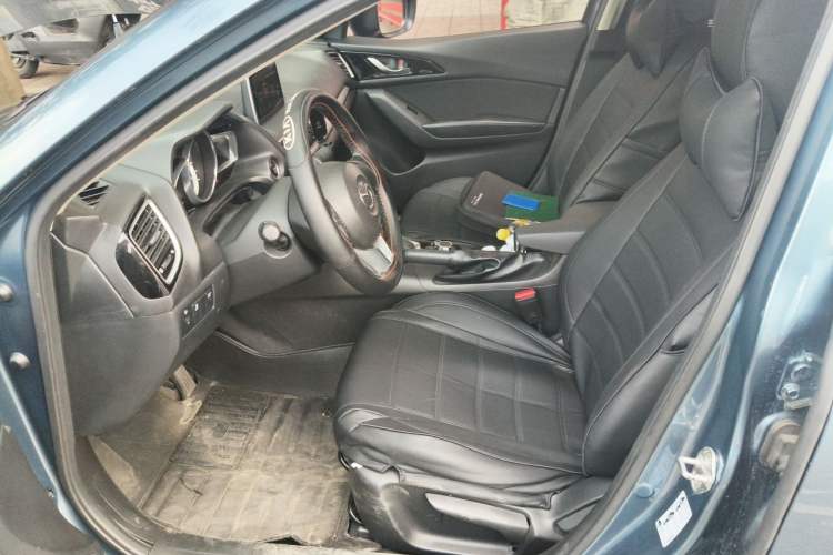 Used Mazda 3 Axela 2016 Sedan 1.5L Automatic Luxury Model Left Front Seat