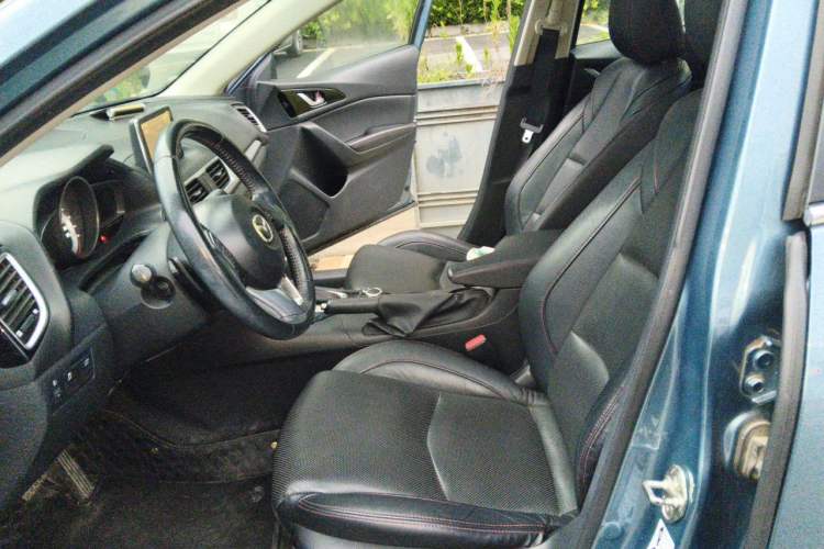 Used Mazda 3 Axela 2016 Sedan 2.0L Automatic Sport Model Left Front Seat