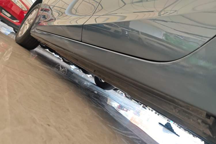 Used Mazda 3 Axela 2016 Sedan 1.5L Automatic Luxury Model Left Side Sill