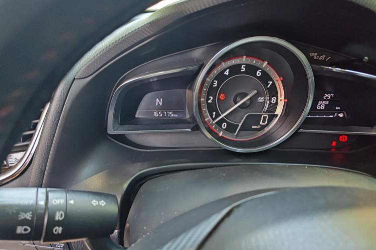 Used Mazda 3 Axela 2016 Sedan 2.0L Automatic Flagship Model Odometer Close Up