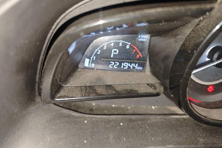 Used Mazda 3 Axela 2016 Sedan 1.5L Automatic Comfort Model Odometer Close Up