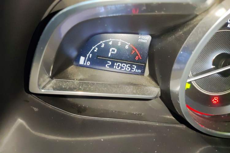 Used Mazda 3 Axela 2016 Sedan 1.5L Automatic Comfort Model Odometer Close Up