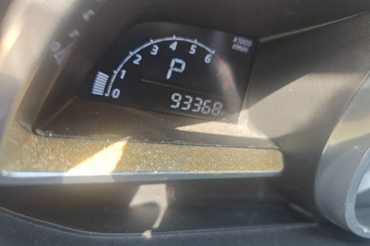 Used Mazda 3 Axela 2016 Sedan 1.5L Automatic Comfort Model Odometer Close Up