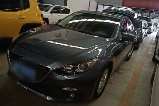 Used Mazda 3 Axela 2016 Sedan 1.5L Automatic Luxury Model