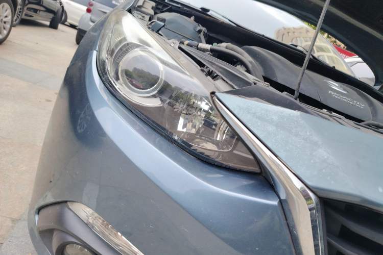 Used Mazda 3 Axela 2016 Sedan 1.5L Automatic Comfort Model Right Front Headlight