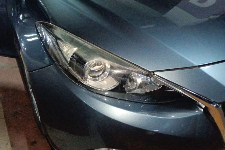 Used Mazda 3 Axela 2016 Sedan 1.5L Automatic Luxury Model Right Front Headlight