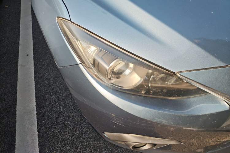 Used Mazda 3 Axela 2016 Sedan 1.5L Manual Luxury Model Right Front Headlight