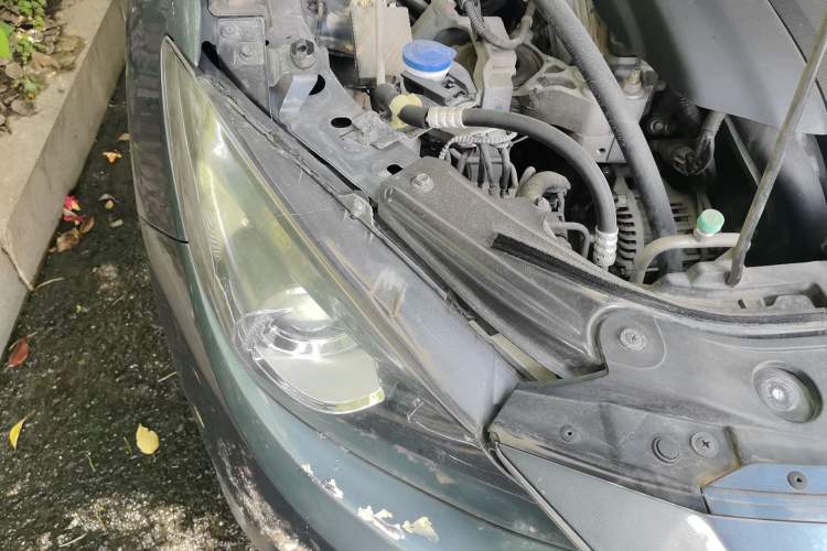 Used Mazda 3 Axela 2016 Sedan 1.5L Automatic Comfort Model Right Front Headlight