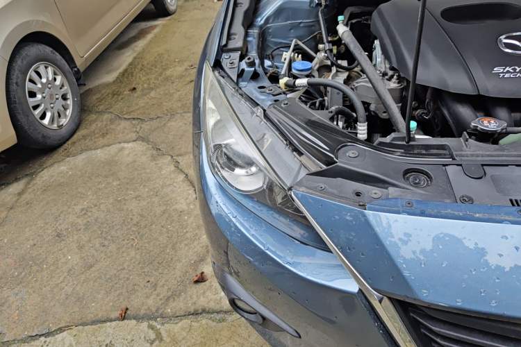 Used Mazda 3 Axela 2016 Sedan 1.5L Automatic Comfort Model Right Front Headlight