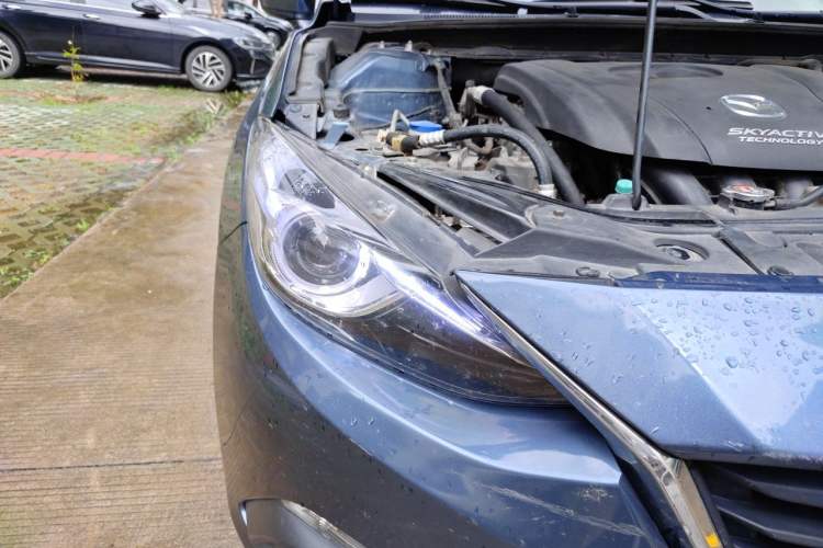Used Mazda 3 Axela 2016 Sedan 2.0L Automatic Sport Model Right Front Headlight