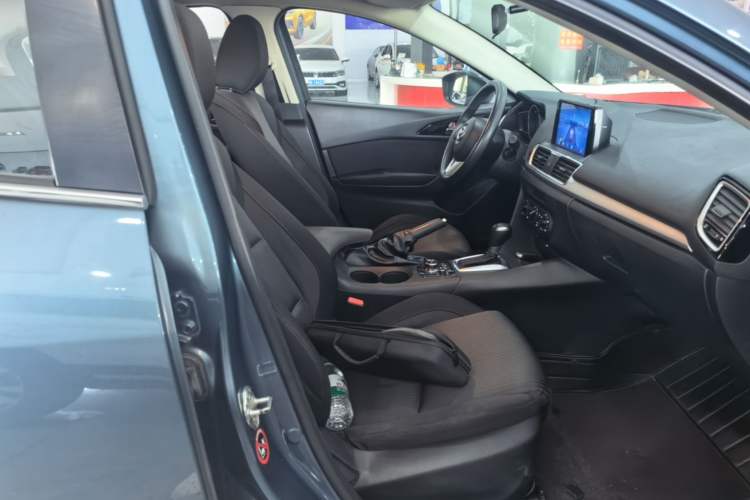 Used Mazda 3 Axela 2016 Sedan 1.5L Automatic Comfort Model Right Front Seat