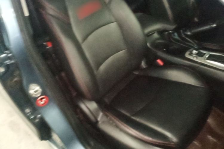 Used Mazda 3 Axela 2016 Sedan 1.5L Automatic Luxury Model Right Front Seat