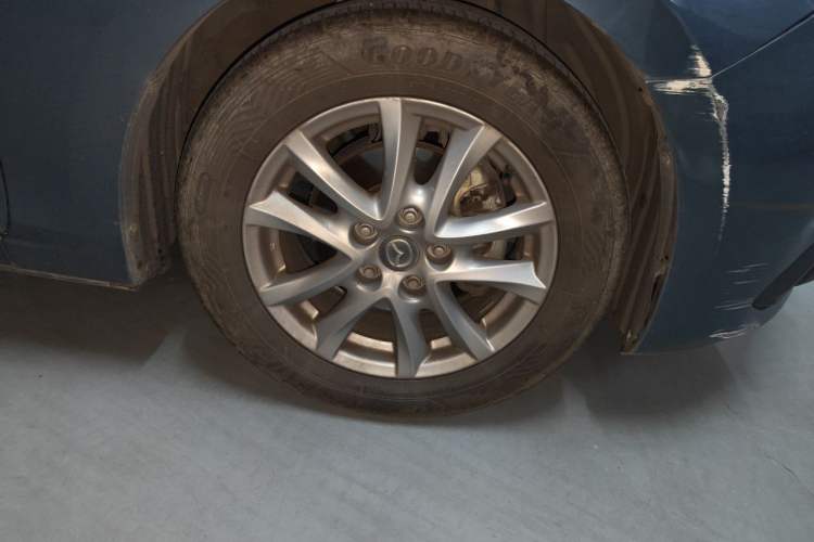 Used Mazda 3 Axela 2016 Sedan 1.5L Automatic Luxury Model Right Front Wheel Hub