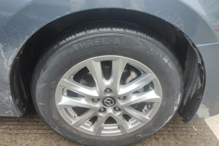Used Mazda 3 Axela 2016 Sedan 1.5L Automatic Luxury Model Right Front Wheel Hub