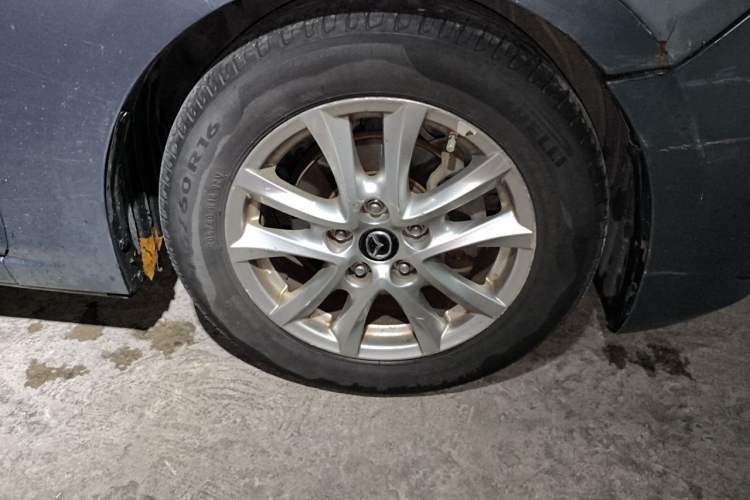 Used Mazda 3 Axela 2016 Sedan 1.5L Automatic Luxury Model Right Front Wheel Hub