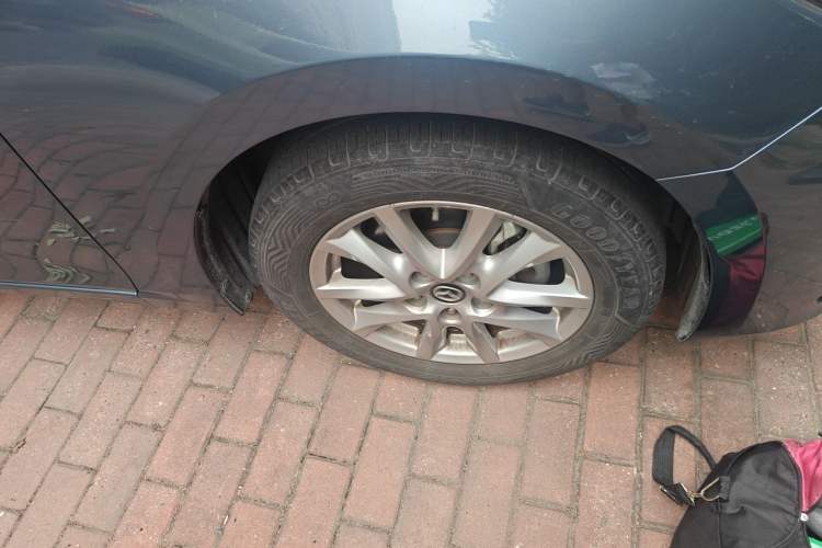 Used Mazda 3 Axela 2016 Sedan 1.5L Automatic Comfort Model Right Front Wheel Hub