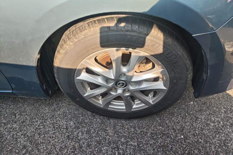 Used Mazda 3 Axela 2016 Sedan 1.5L Manual Luxury Model Right Front Wheel Hub