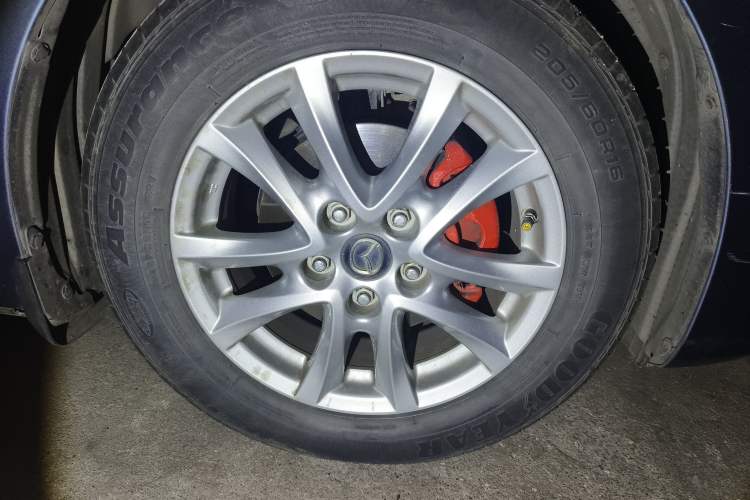 Used Mazda 3 Axela 2016 Hatchback 1.5L Automatic Luxury Model Right Front Wheel Hub