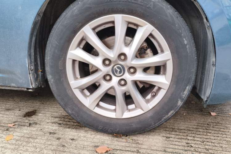 Used Mazda 3 Axela 2016 Sedan 1.5L Automatic Luxury Model Right Front Wheel Hub