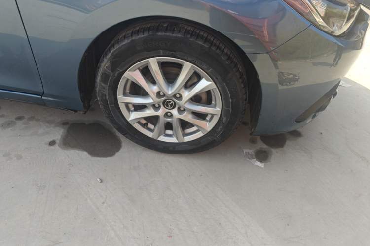 Used Mazda 3 Axela 2016 Sedan 1.5L Automatic Comfort Model Right Front Wheel Hub
