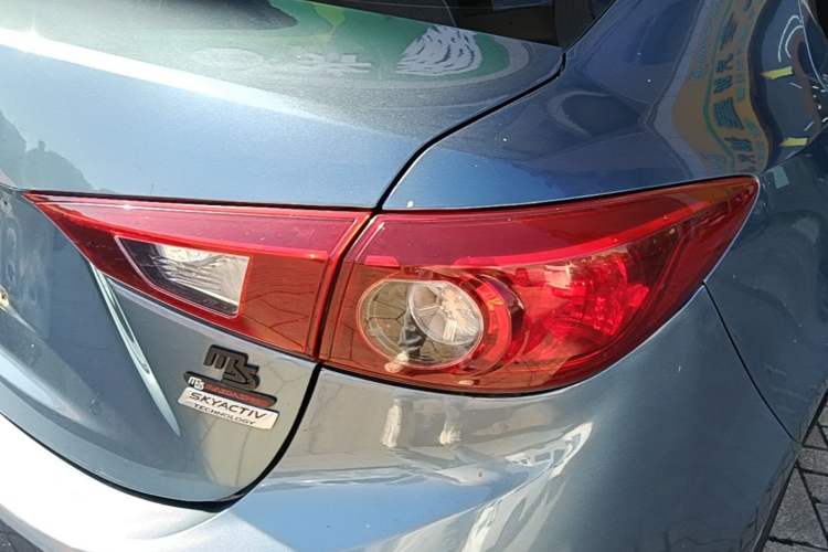 Used Mazda 3 Axela 2016 Sedan 1.5L Automatic Comfort Model Right Rear Taillight