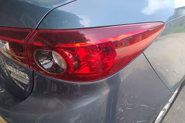 Used Mazda 3 Axela 2016 Sedan 1.5L Automatic Luxury Model Right Rear Taillight
