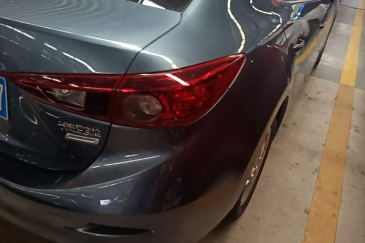 Used Mazda 3 Axela 2016 Sedan 1.5L Automatic Luxury Model Right Rear Taillight